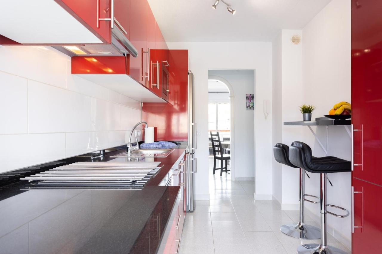 Black And White Apartment Free Wifi Los Cristianos  Ngoại thất bức ảnh