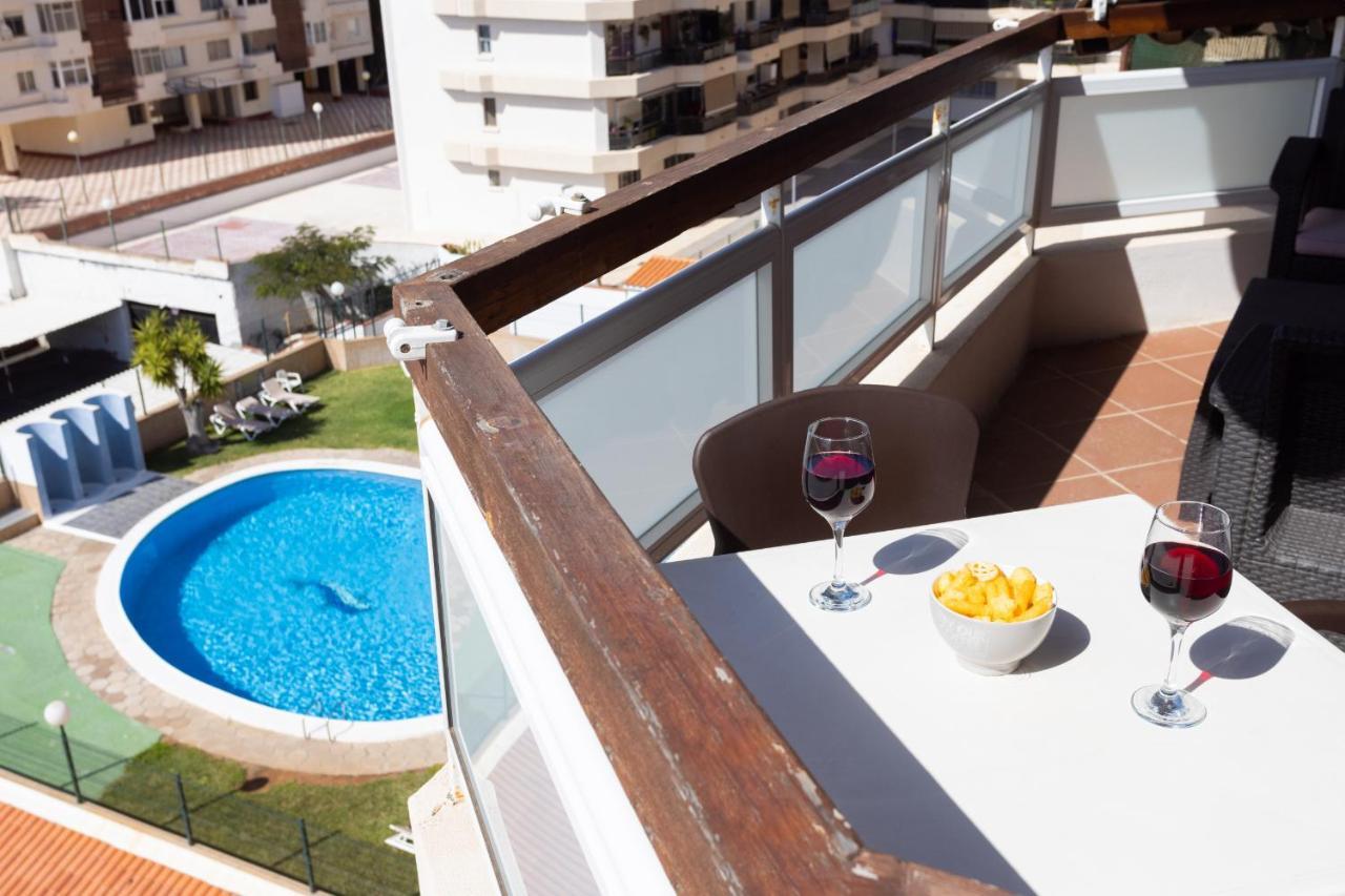 Black And White Apartment Free Wifi Los Cristianos  Ngoại thất bức ảnh