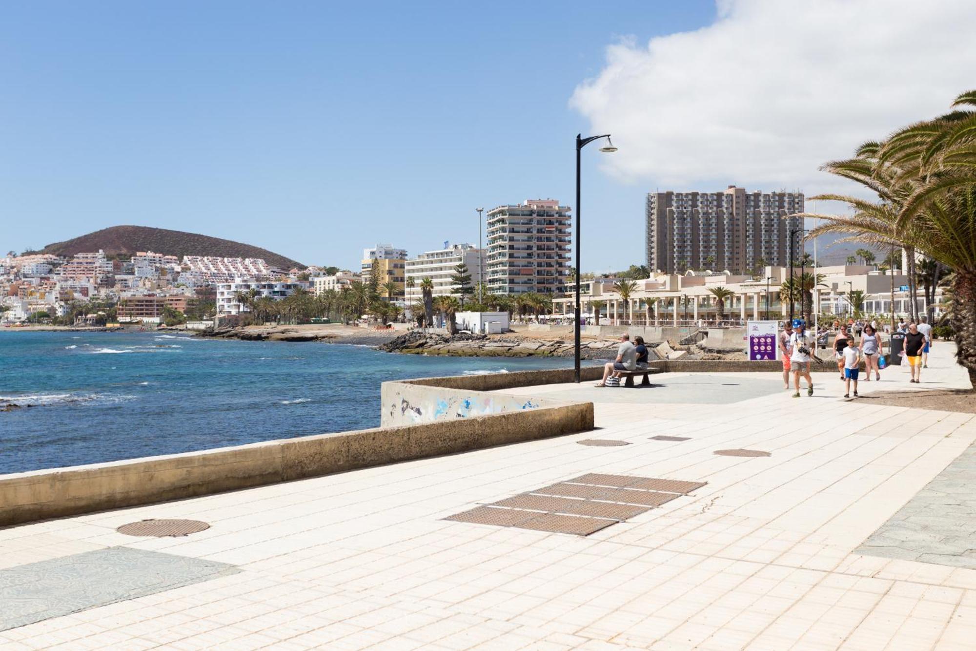 Black And White Apartment Free Wifi Los Cristianos  Ngoại thất bức ảnh